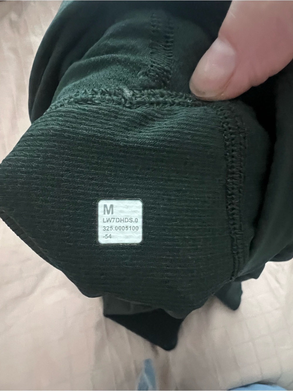 Fast and free lululemon shorts - Picture 4 of 5